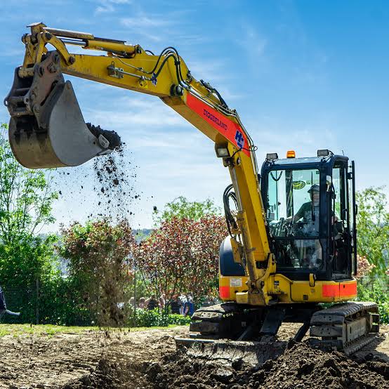 small digger photo 3