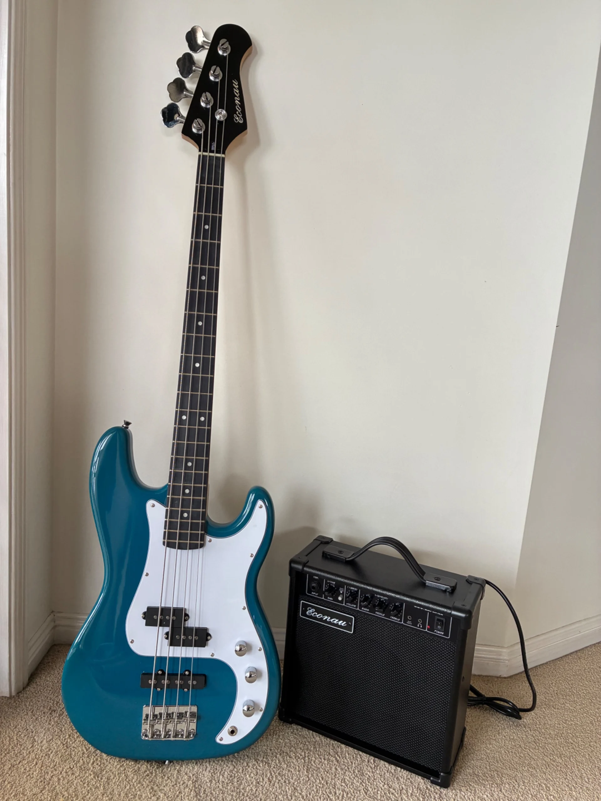 Clearance sale brand new bass guitar with amp