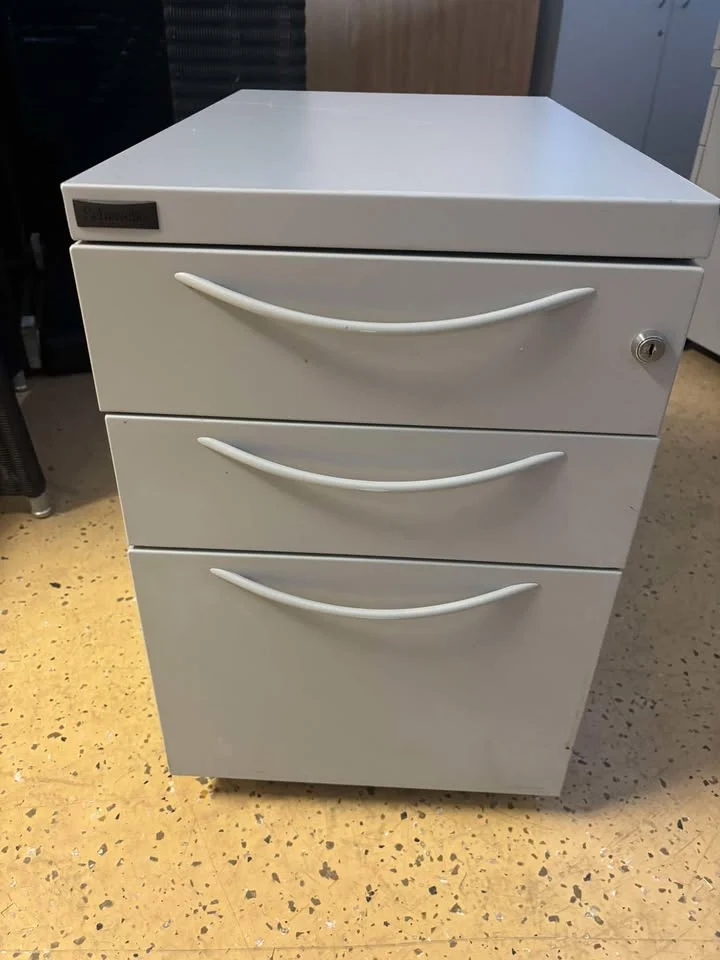 3-Drawer Mobile Filing Cabinets No Key - $30 each. 100+ available. Bulk-buy discounts available.
