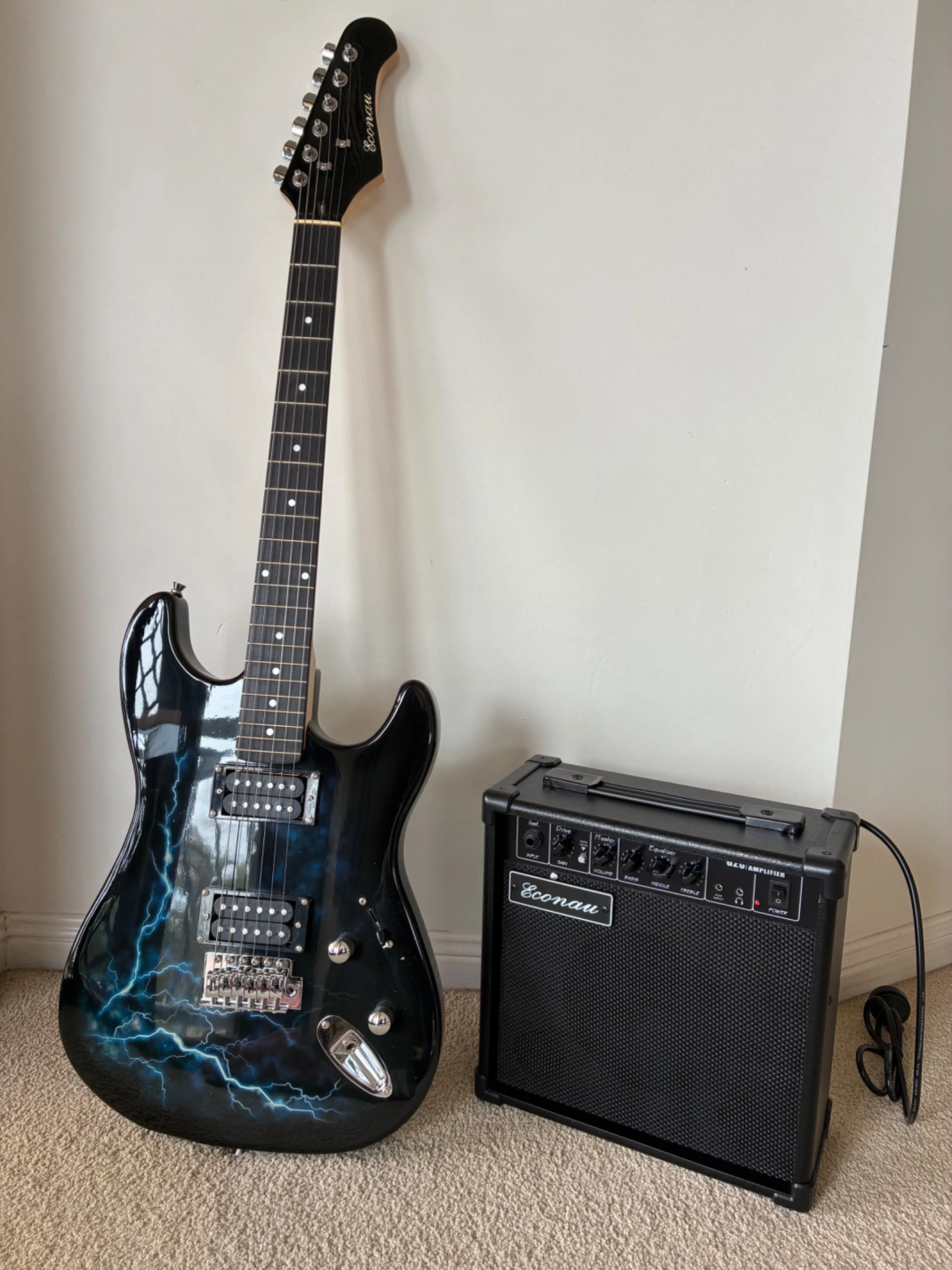 Clearance sale brand new electric guitar with amp